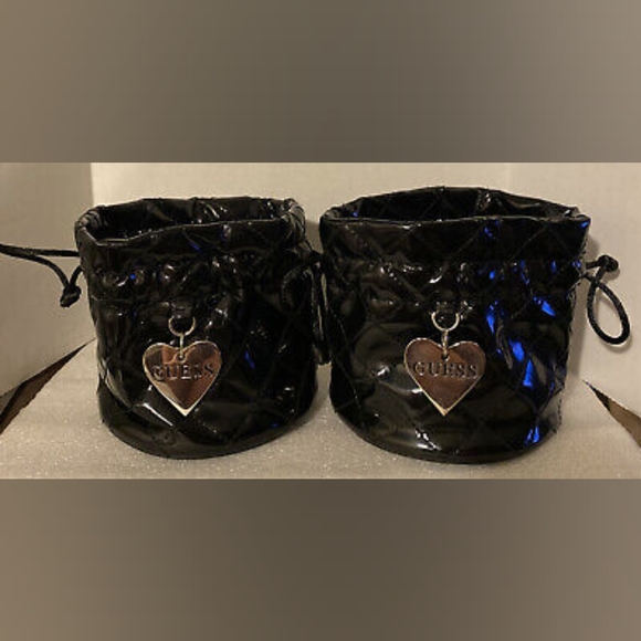 2 Guess Black Quilted Faux Leather Pleather Silver Heart Drawstring mini Bag - Picture 14 of 14